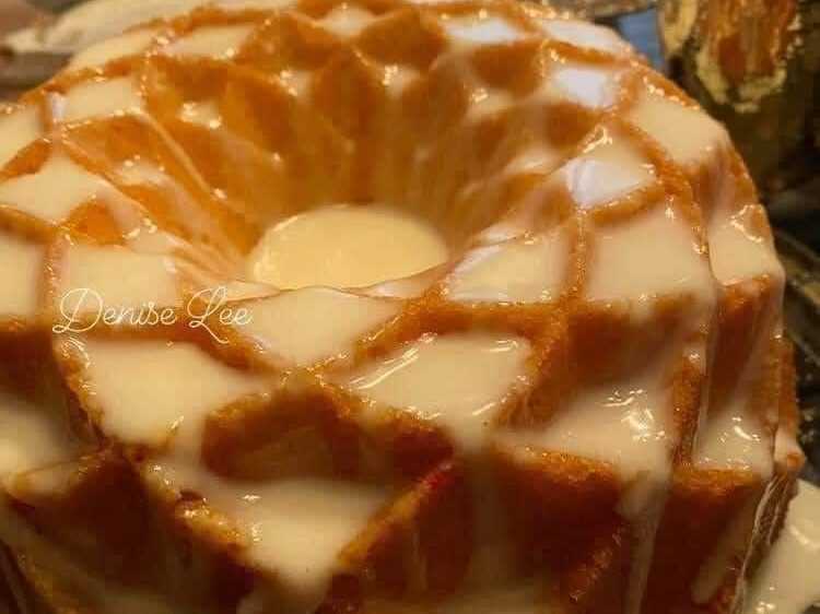 Pineapple Cream Cheese Pound Cake