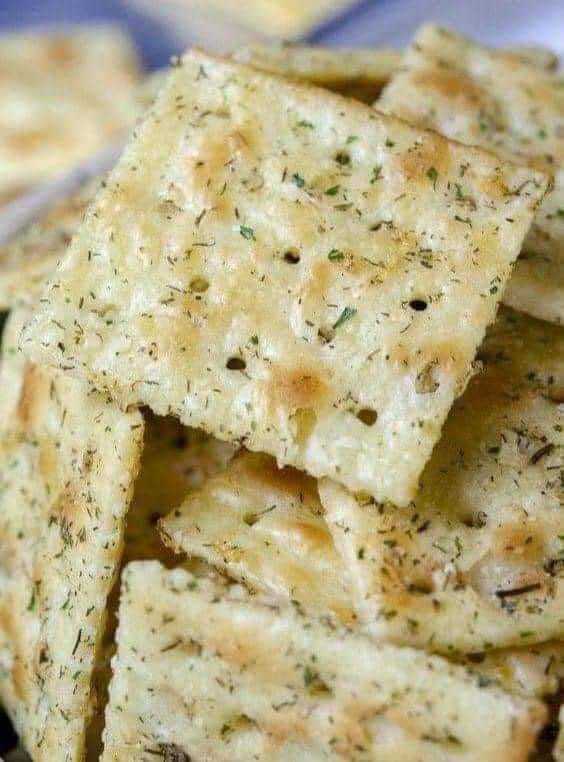 DILL PICKLE SALTINES: A Tangy Twist on a Classic Snack