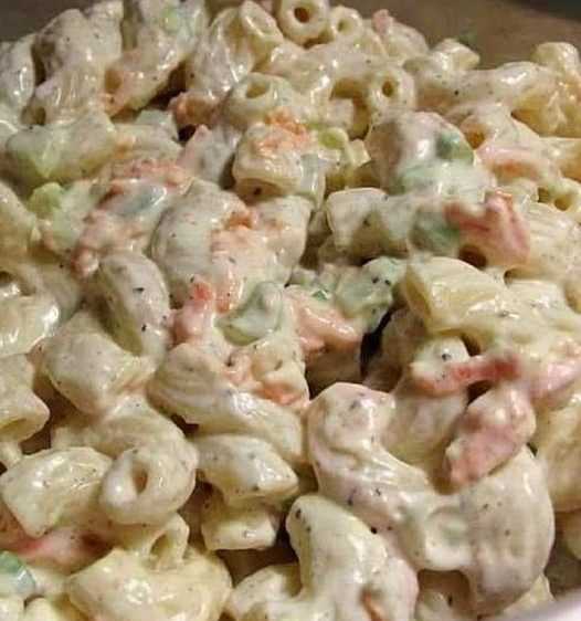 Creamy Macaroni Salad with Hard-Boiled Eggs and Veggies