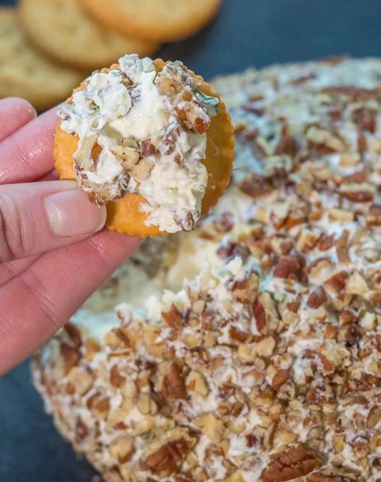 Pineapple Pecan Cheese Ball