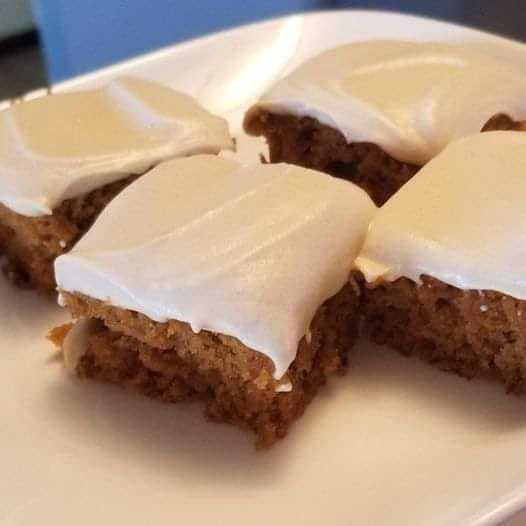 PUMPKIN BARS WITH CREAM CHEESE FROSTING