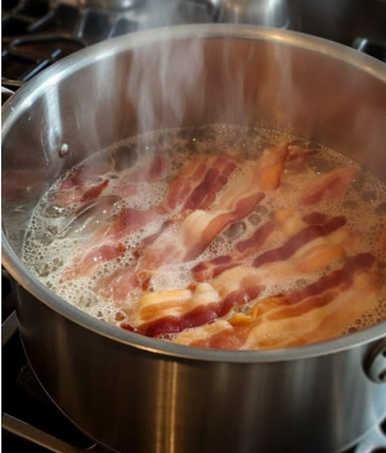 COOKED BACON: THE EASIEST POT METHOD  