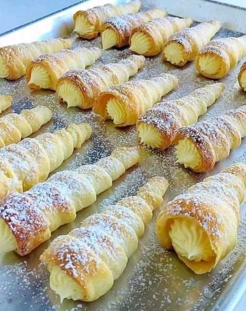 Puff Pastry Cream Horns