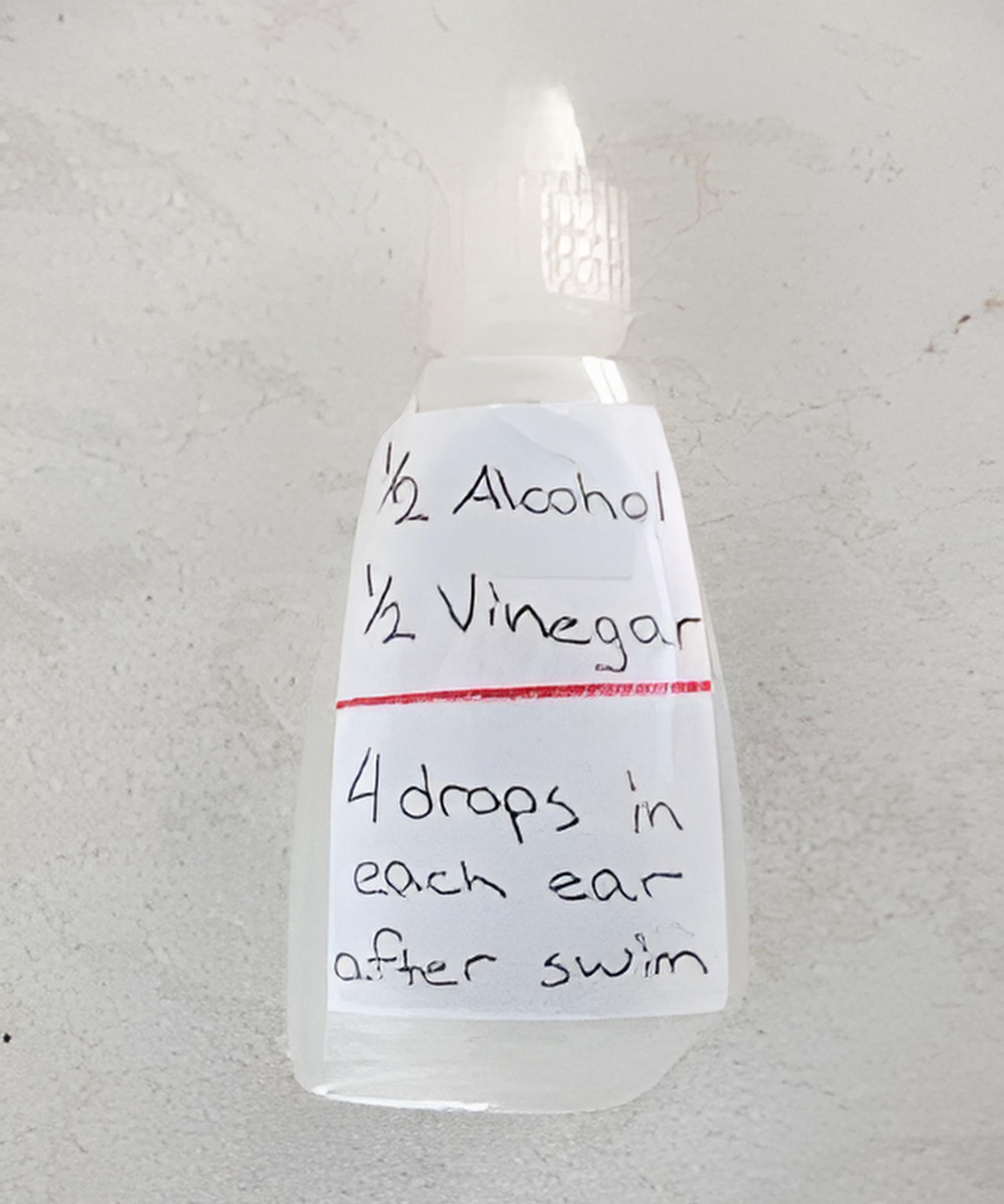 Homemade Swimmers’ ear drops !!! I even use this for my dogs