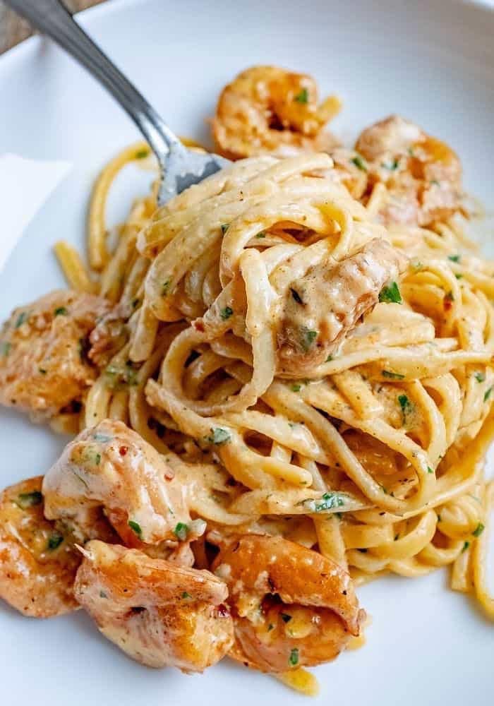 CREAMY CAJUN SHRIMP PASTA