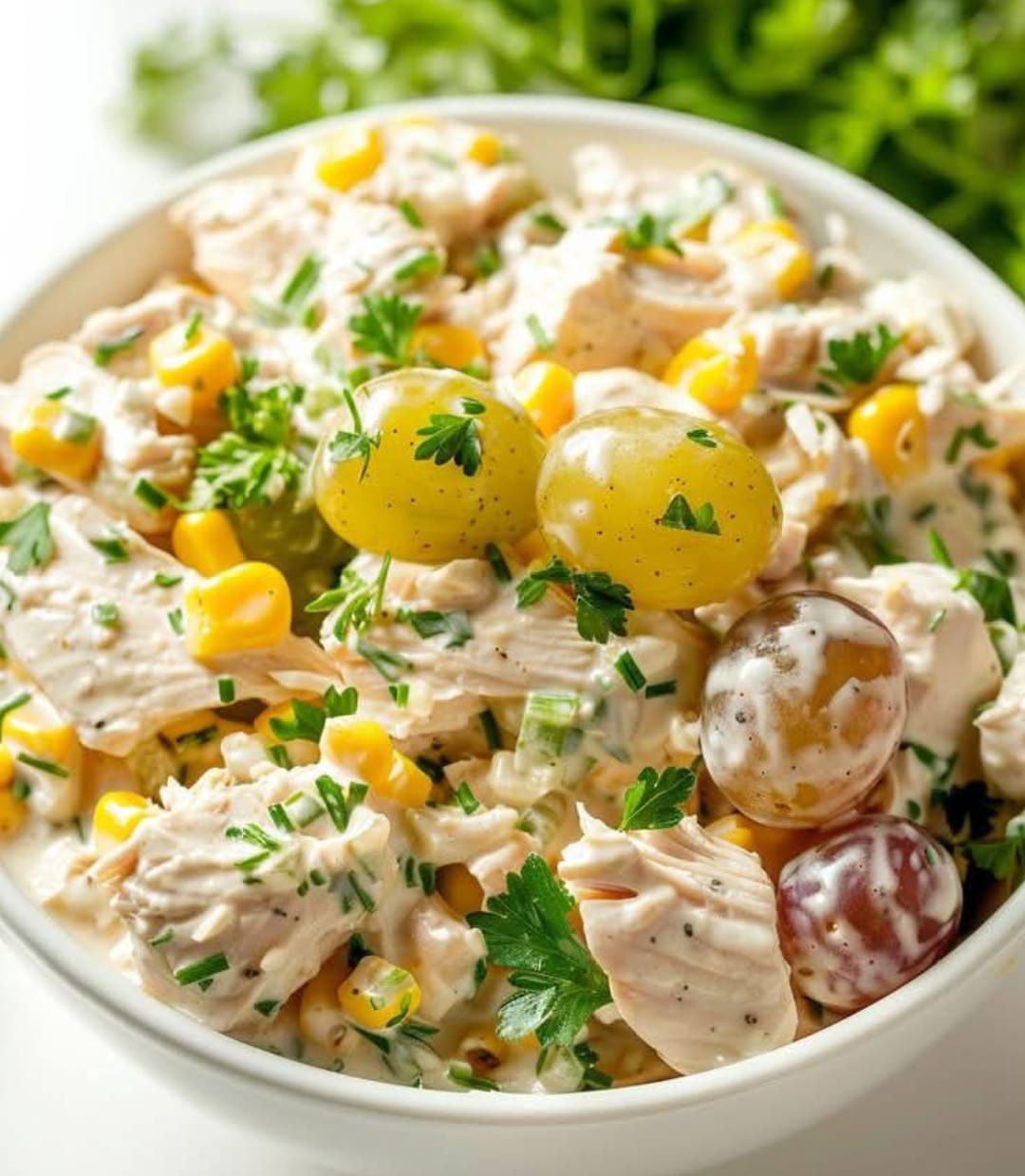 Juicy chicken salad with crisp grapes