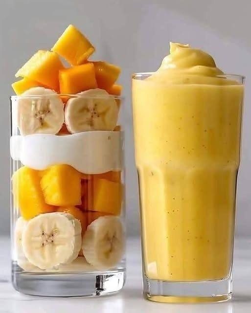 PINEAPPLE MANGO SMOOTHIE