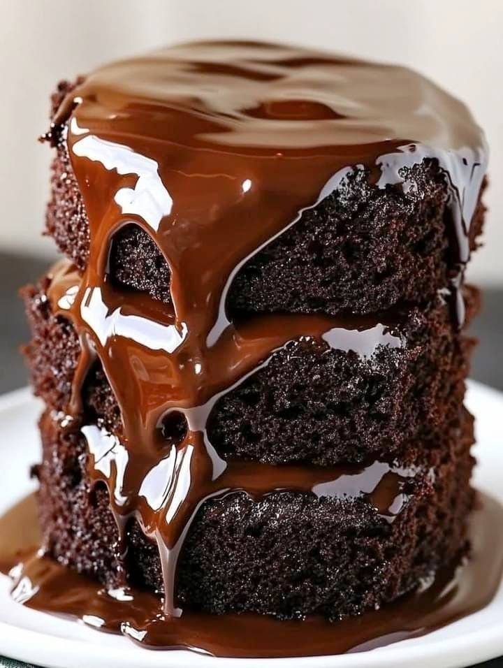 Super Moist Chocolate Cake with Perfect Chocolate Ganache