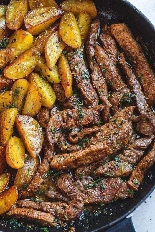 Garlic Butter Steak and Potatoes Skillet!!!