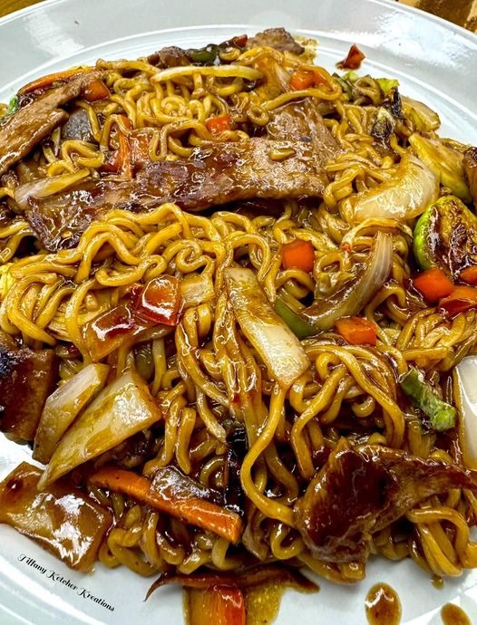 STEAK STIR-FRIED RAMEN