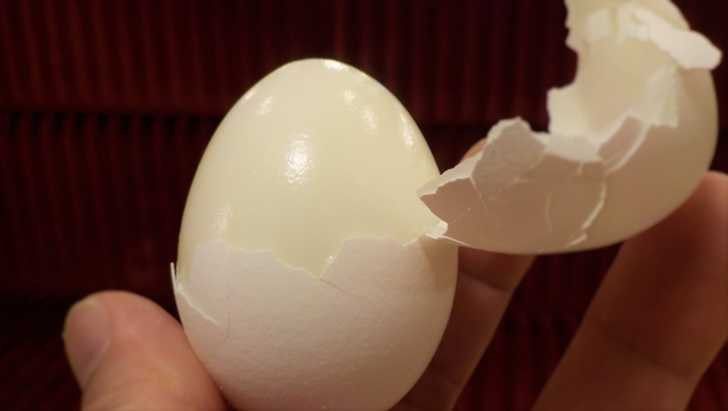 Renowned Chef Shares Hack To Peel Hard Boiled Eggs