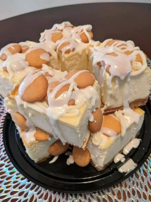 Banana pudding cheesecake squares