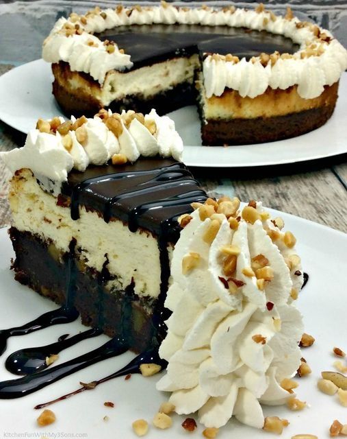 Hot Fudge Sundae Brownie Cheesecake