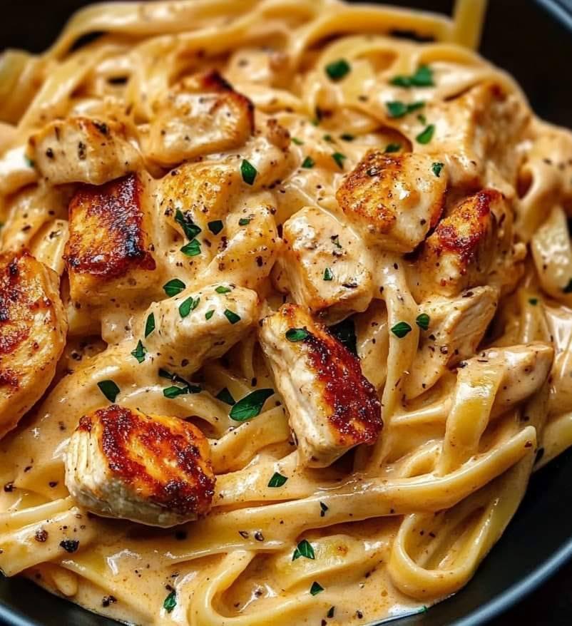 Garlic Butter Chicken Bites with Creamy
