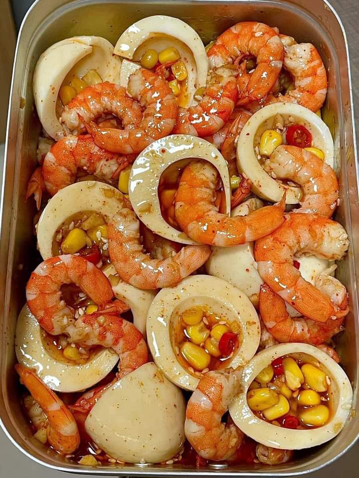 Shrimp marinated in soy sauce with egg whites