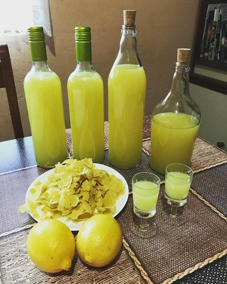 How to make homemade limoncello, easy and delicious!